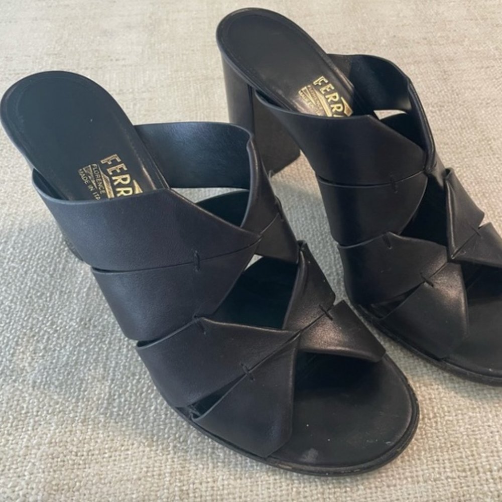 FERRAGAMO cut-out slides